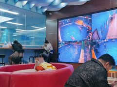 -Swim斯卫姆国际儿童游泳中心(红博中央公园店)