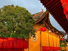 -龙华寺