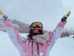 -亚布力新体委滑雪场