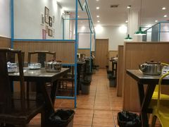 大堂-嘎嘎鸭下巴·爆辣干锅(明教寺店)