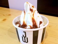 冻酸奶-JW德国冻酸奶Frozen Yogurt(龙湖成都滨江天街店)