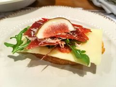 -藏书馆咖啡LibraryCoffee·Bistro(牡丹园店)