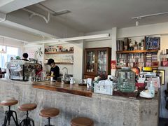 -巴浪鱼咖啡馆 Local Fish