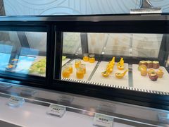 -亚洲国际大酒店·云顶阁旋转自助餐厅