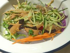 -老码头黑皮肘子锅包肉(赣水路店)