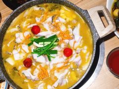 -山城外·非遗酸菜鱼(新都汇融店)