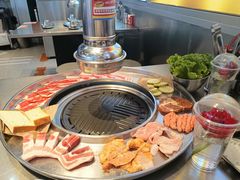 -哈哈碳都·牛肋条无限自助烤肉(台江万达店)