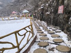 -大平台龙居瀑布旅游区