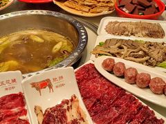 -乡土黄·鲜牛肉火锅·小龙虾(兴业街店)