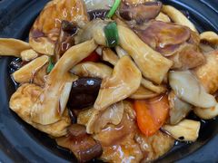 -胡子饮食店