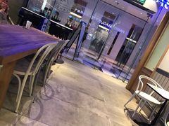 -巴黎贝甜(大宁国际商业广场店)