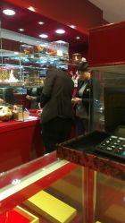 -万宝金楼(威海路店)