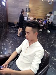 -侨治发型