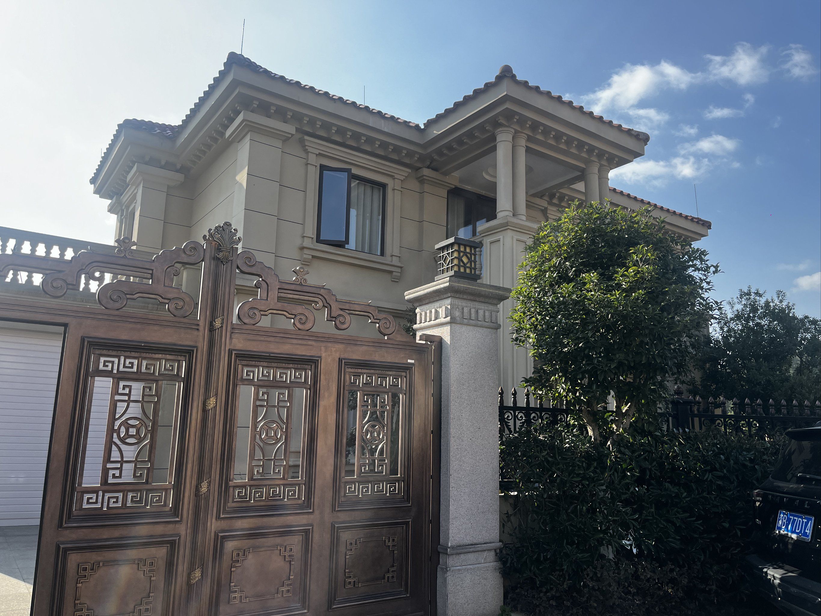 山顶别墅 离天更近