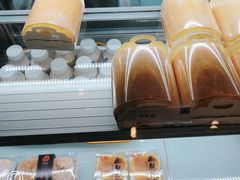-顶东面包花园·生日蛋糕(世博店)