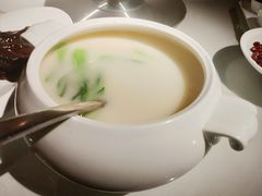 -渝半城经典川粤菜(重庆天地店)
