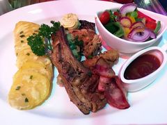 -Bamboo Bar & Grill Restaurant