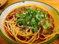 -拈签一笑黄牛肉辣卤串串