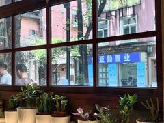 -云阿蛮云南生烫牛肉米线(奉贤路店)