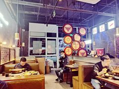 大堂-鼎牛牛炖锅·烤串(温泉路店)