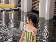 -涨巢·潮玩水疗局