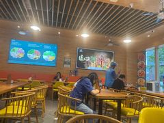 大堂-伊麦佳兰州牛肉面清真美食店