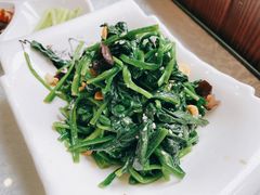 -六和聚传统烤鸭.天津菜(和平店)