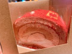 草莓红丝绒卷-星巴克(朵云轩店)