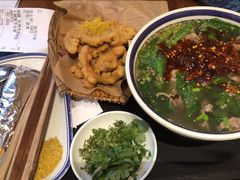 -云阿蛮云南生烫牛肉米线(奉贤路店)