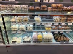 -白玉兰食品(中山公园龙之梦店)