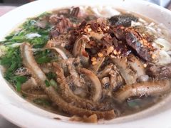 红烧牛肉粉-花溪王记牛肉粉(四季花溪商场店)