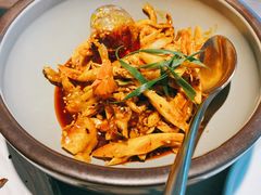 敲糖棒棒鸡-辛香汇·现炒川菜(淮海路百盛店)