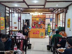 -湖南人家湘菜馆(镇江路店)