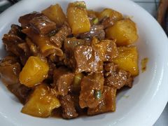 土豆炖牛腩-华春餐馆(鱼山路店)