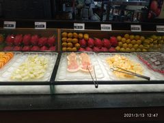 自助取餐区-韩盛·盛江山自助料理(于洪新玛特店)