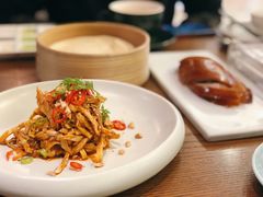 笋衣手撕鸡-小大董·烤鸭(王府井apm店)