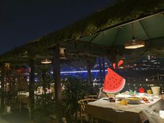 -冰冰龙虾·江湖菜·花园江景餐厅