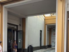 -比斯特上海购物村精品奥特莱斯