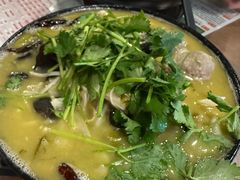 -肥汁米蘭香港米线(定西路店)
