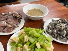 -宝瑞门钉肉饼店