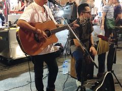 -周日夜市