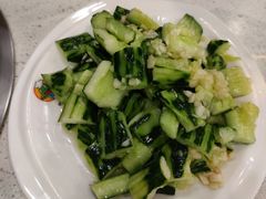 蒜泥黄瓜-大味美蛙鱼头火锅(高水店)