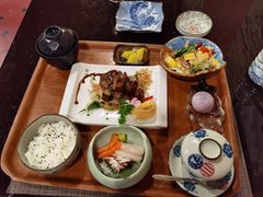 -千鹤日本料理(穿山路店)