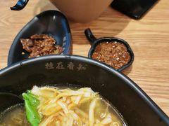 -桂在香知桂林米粉(南岗松雷店)
