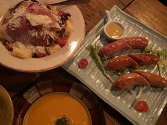 -SISTERS BAR RESTAURANT川意酒馆(嘉善老市H楼店)