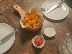 -HIGH FIVE哈福手工汉堡(桂林路店)