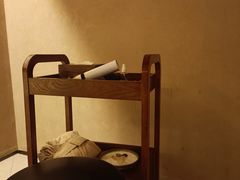 -灸春堂·艾灸·痛症·整脊连锁(之江银泰店)