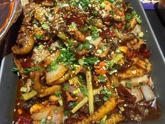 -何师烧烤Pro ·江湖川菜·小龙虾·精酿(太古里旗舰店)