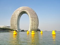 -湖州太湖旅游度假区-月亮广场