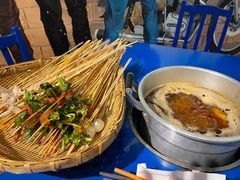 -马路边边 传媒大学店